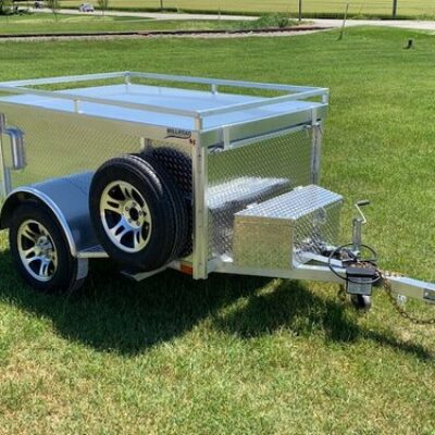 hown with aluminum rims, spare and tool box